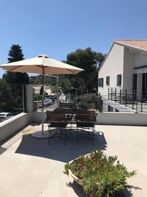 Duplex Vue Mer Plage De Saint-Clair Le Lavandou Luaran gambar