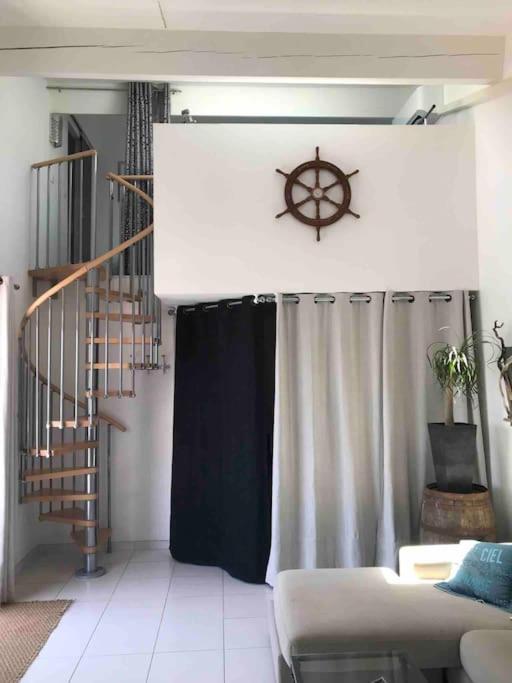 Duplex Vue Mer Plage De Saint-Clair Le Lavandou Luaran gambar
