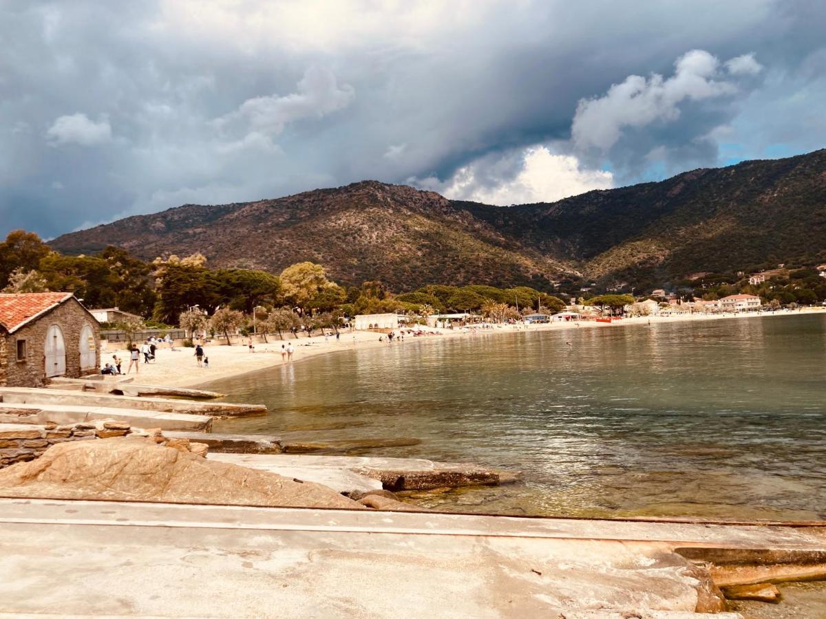 Duplex Vue Mer Plage De Saint-Clair Le Lavandou Luaran gambar